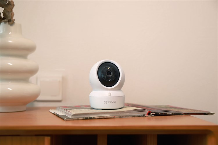 Hiện nay Thế Giới Di Động đang có hơn 40 loại camera khác nhau, chi phí giao hàng và lắp đặt tận nơi chỉ từ 125.000 đồng