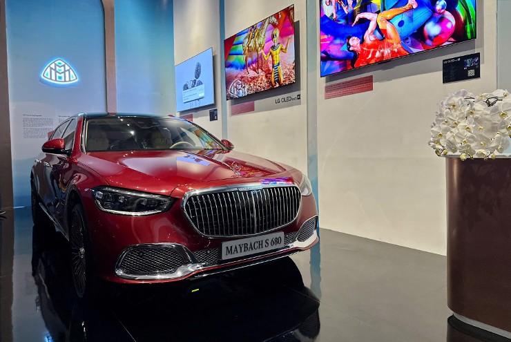 Xe điện Mercedes-Maybach EQS 680 SUV ra mắt tại Việt Nam, giá hơn 7,6 tỷ đồng - 12