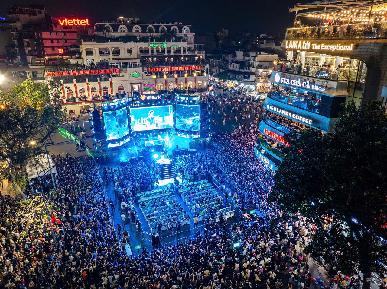 Prime’s Night concert nằm trong Lễ Khai mạc giải chạy VPIM 2024, thu hút hàng nghìn khán giả