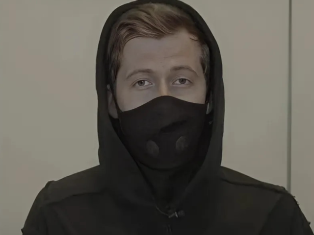 Alan Walker xuất hiện ở chung kết Đường lên đỉnh Olympia