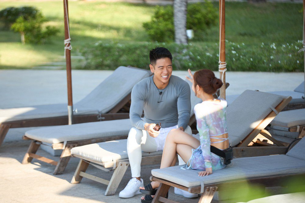 Michael Trương bị chỉ trích vì liên tục "quay xe", xem Yuna Vũ là phương án dự phòng sau khi đã xác lập tình cảm với người chơi khác.