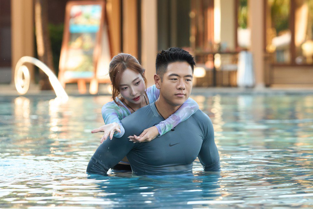 Michael Trương bị chỉ trích vì liên tục "quay xe", xem Yuna Vũ là phương án dự phòng sau khi đã xác lập tình cảm với người chơi khác.