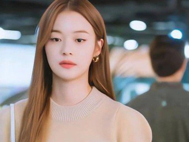 Mẹ đơn thân quyến rũ chông chênh khi có nhiều người tán tỉnh