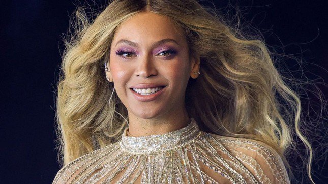 Many fans are defending Beyoncé from the false rumors.