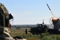 Nga tấn công dữ dội, chặn Ukraine mở mũi tiến công mới ở Kursk