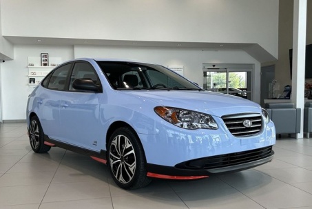 Độc đáo Hyundai Elantra chạy gần 1 triệu km được phục chế thành bản N...