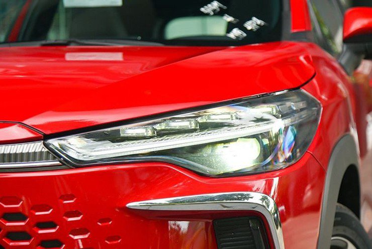 Toyota Corolla Cross Hybird, xe động cơ lai có chỗ đứng “ổn” - 5