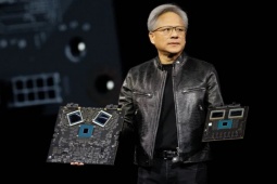 Kinh doanh - Nvidia của tỷ phú Jensen Huang muốn thuê 50.000 nhân viên để làm việc với 100 triệu trợ lý AI