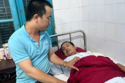 Pháp luật - Bị đánh vì làm thơ đăng Facebook, nạn nhân nói gì?