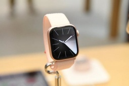 Thời trang Hi-tech - Hai sự cố gây phàn nàn trên Apple Watch Series 10