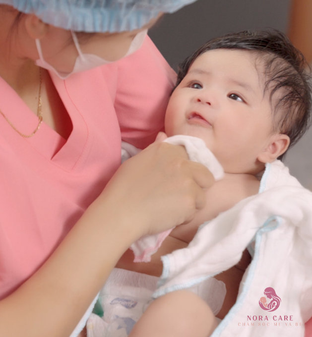 Điều dưỡng của Nora Care chăm sóc Mẹ và Bé tại nhà