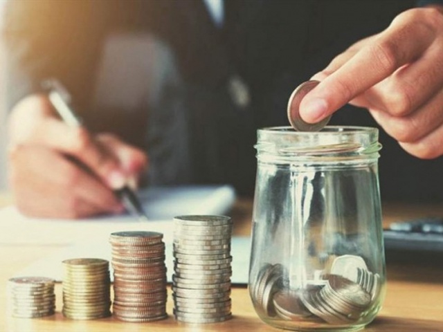 Ly cà phê và ba giai đoạn làm giàu