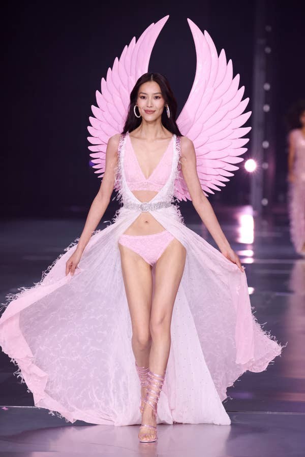 Khối tài sản khổng lồ của dàn "thiên thần nội y" Victoria&#39;s Secret 2024 - 5