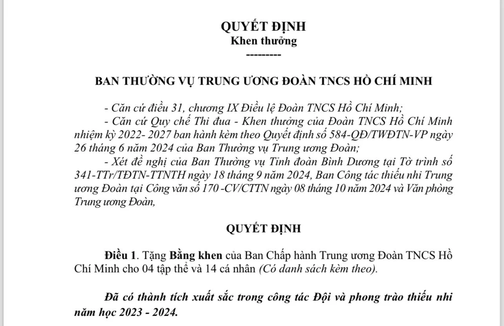 Quyết định tặng Bằng khen, trong đó có thầy giáo Văn Đình Lương đã được thu hồi.