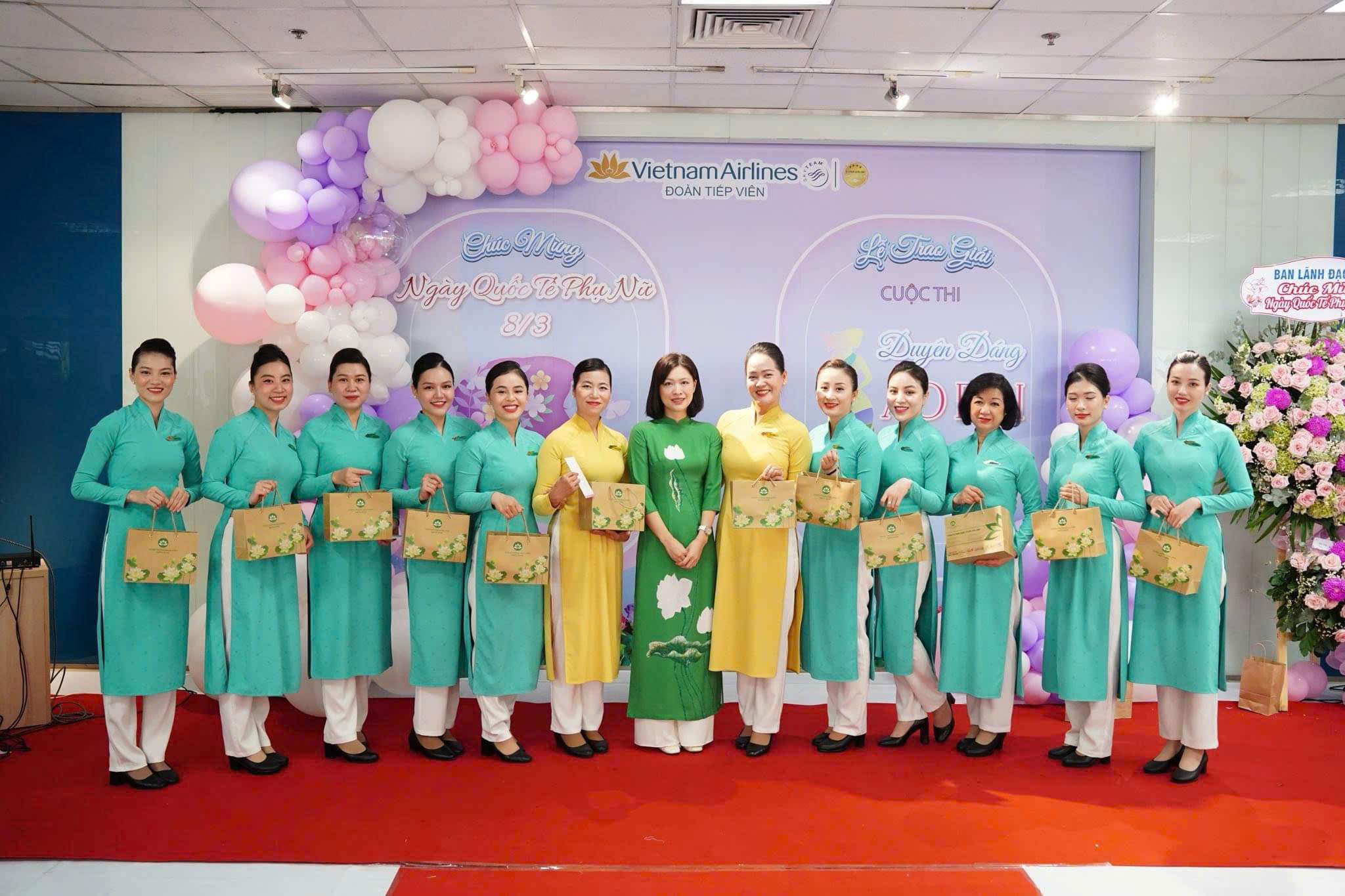 Sản phẩm của Hoa Linh được Công đoàn Đoàn Tiếp viên - VietnamAirlines tin tưởng lựa chọn làm quà tặng nhân dịp 20/10 và 8/3