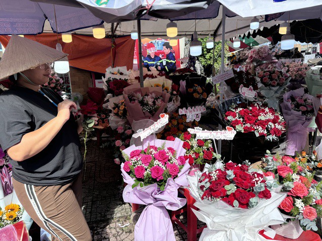 Tràn ngập hoa hồng