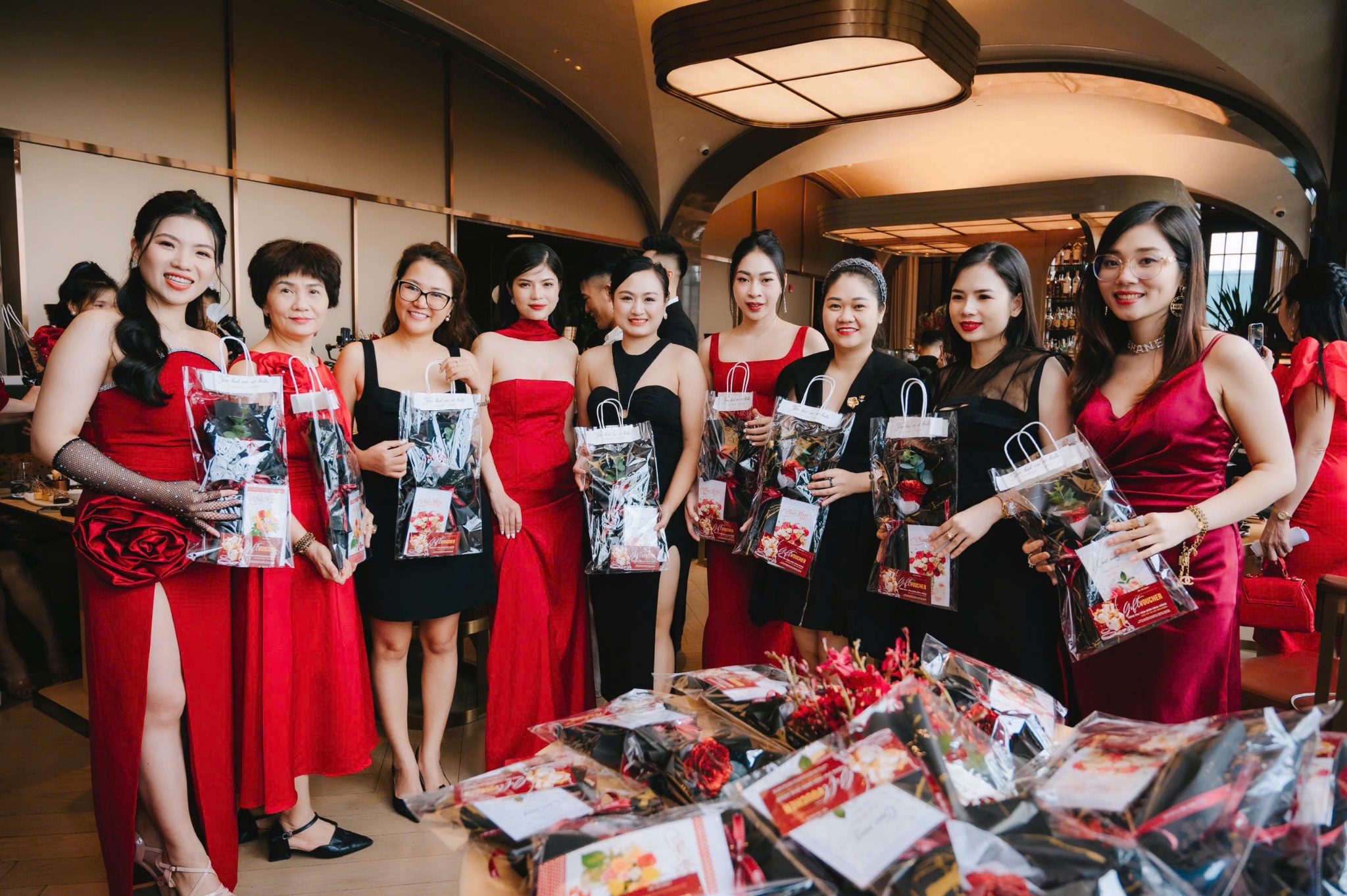 Doanh nhân Đinh Thị Ngọc Thơ: Tiên phong xây dựng cộng đồng bất động sản chuyên nghiệp - 4