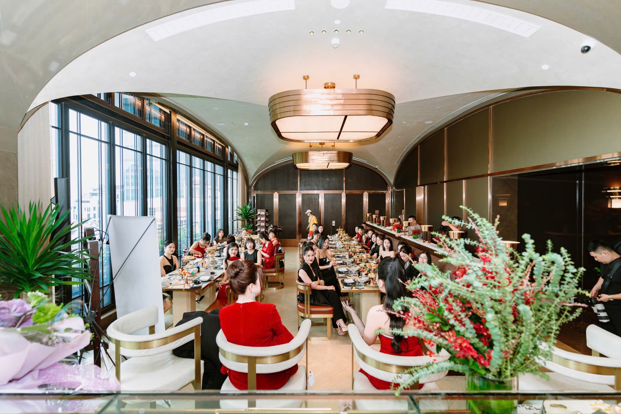 Doanh nhân Đinh Thị Ngọc Thơ: Tiên phong xây dựng cộng đồng bất động sản chuyên nghiệp - 2