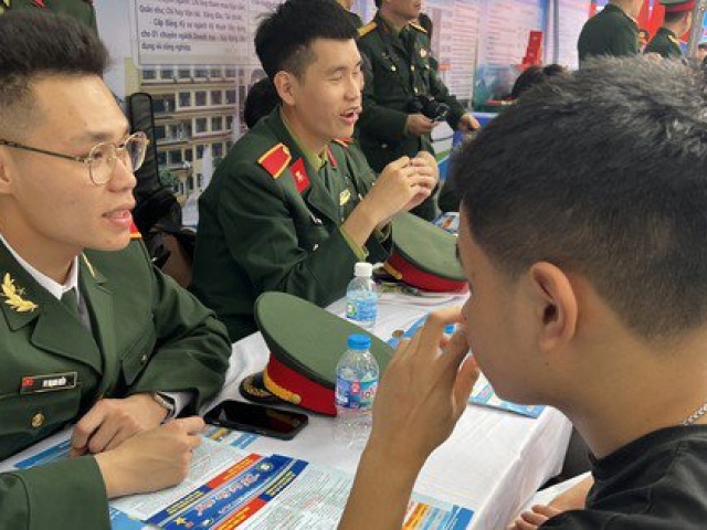 Các trường quân đội tuyển bổ sung 135 chỉ tiêu