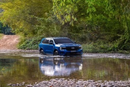 Ford Everest nhận ưu đãi 100% phí trước bạ, giá rẻ nhất 1,1 tỷ đồng
