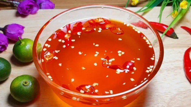 Những người này nên hạn chế ăn nước mắm kẻo 'rước thêm bệnh vào thân' - 1