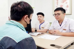 Nam sinh nhập viện cấp cứu sau cơn đau đột ngột ở vùng kín