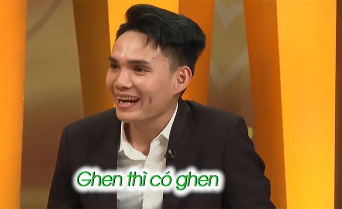 Mẹ hai con chủ động 