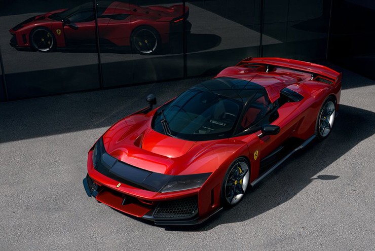 Siêu xe Ferrari F80 hoàn toàn mới ra mắt toàn cầu - 2