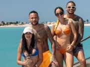 Bóng đá - Neymar & 1 năm "ngồi mát ăn bát vàng", phanh phui nhiều vụ tình ái