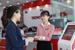 Lãi hơn 60 tỷ đồng mỗi ngày, Techcombank trả lương cho nhân viên thế nào?