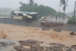 Thế giới - Philippines: 14 người thiệt mạng do bão Trami, nước ngập tới ngực