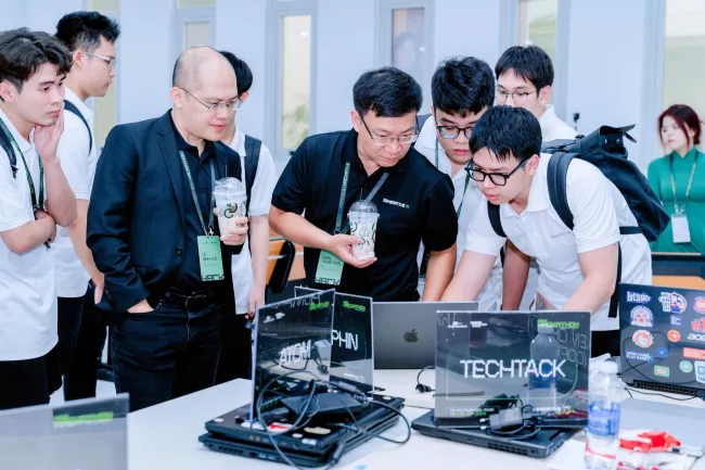 Mạng lưới đối tác Đại học FPT đã mở ra cơ hội việc làm hấp dẫn cho sinh viên ở cả trong và ngoài nước