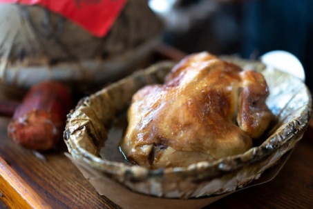 Gà "ăn mày", món ăn độc lạ của người Trung Quốc