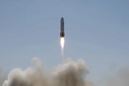 Bùng nổ bán vé du hành vũ trụ ở Trung Quốc: Hai vé đầu tiên đã có chủ