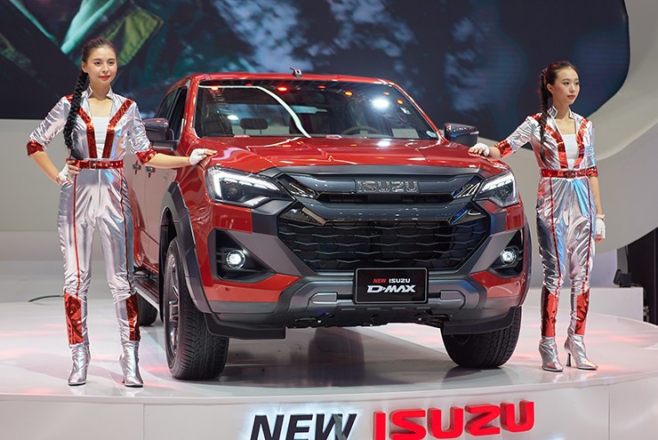 Ngắm Isuzu D-Max bản nâng cấp, giá từ 650 triệu đồng tại VMS 2024 - 1