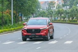 Tin tức ô tô - Honda CR-V giá từ 1,029 tỷ đổng, giảm 50% phí trước bạ