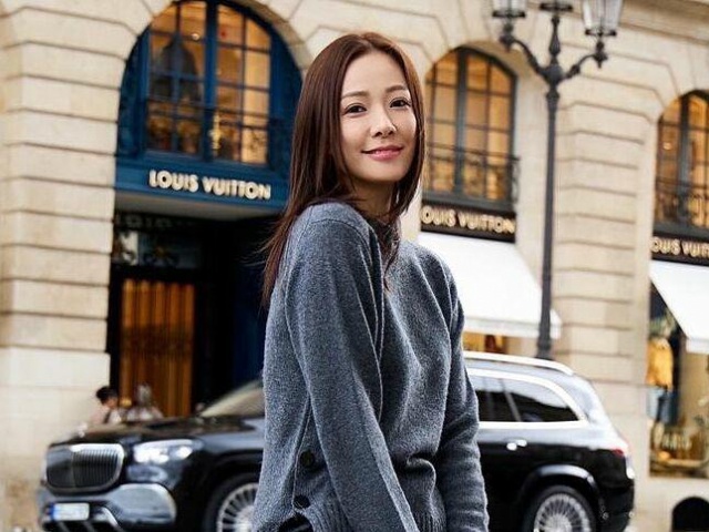 Hai nguyên tắc giúp Á hậu Hàn Quốc 2000 giữ da căng mọng ở tuổi 44
