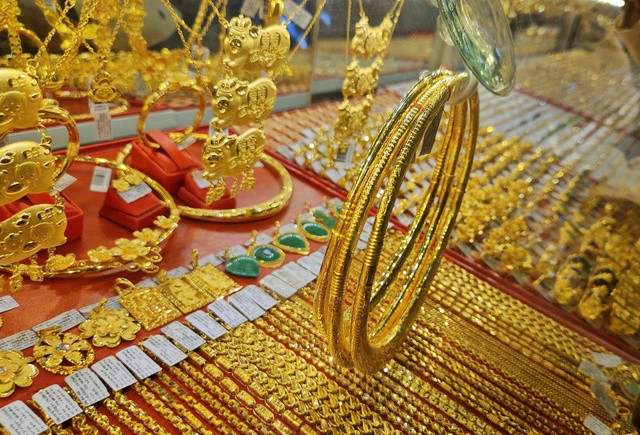 Giá vàng thế giới và trong nước đều lập đỉnh lịch sử