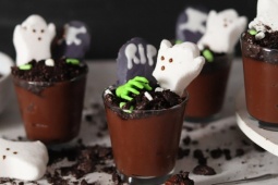 Cách làm pudding socola  " ma quái "  cho ngày Halloween