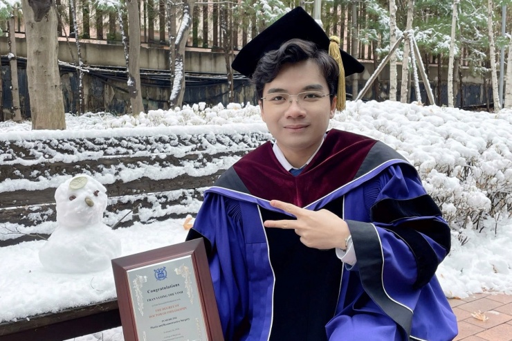 Trần Vương Thế Vinh (1994) lấy bằng tiến sĩ tại Đại học Quốc gia Seoul (Ảnh: NVCC)