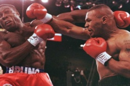 3 võ sĩ có cú đấm mạnh hơn Mike Tyson, khiến Frank Bruno "đau nhức từng khớp xương"