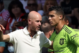 Bóng đá - Sốc: Ten Hag làm nhục Ronaldo, cấm vào phòng thay đồ MU