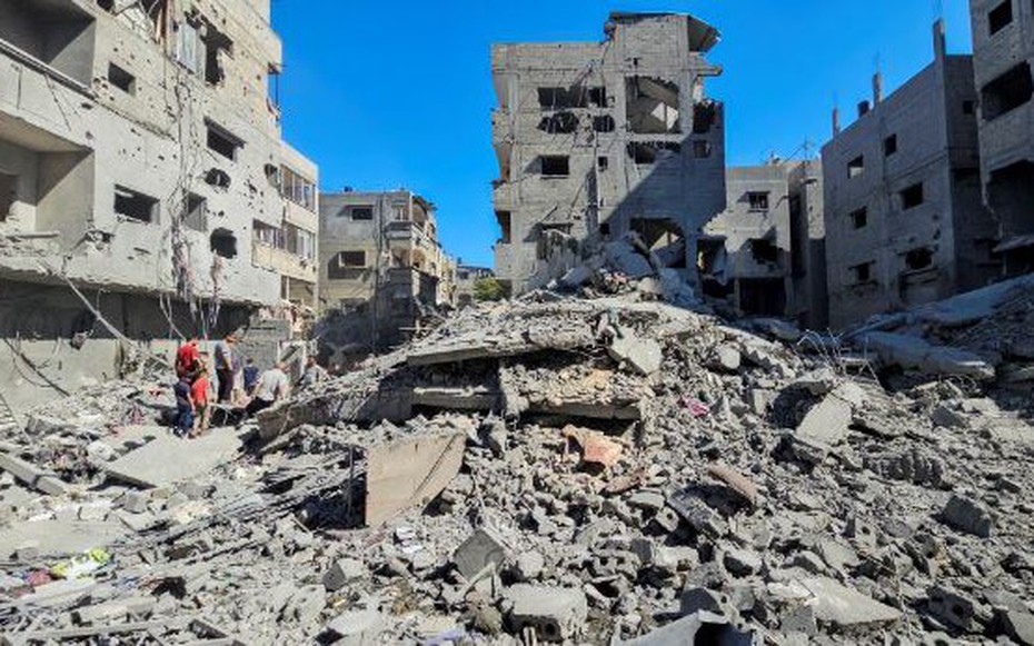 Israel không kích khu dân cư khiến hàng chục người thiệt mạng, chính phủ Mỹ nhận định "kinh hoàng" - 1