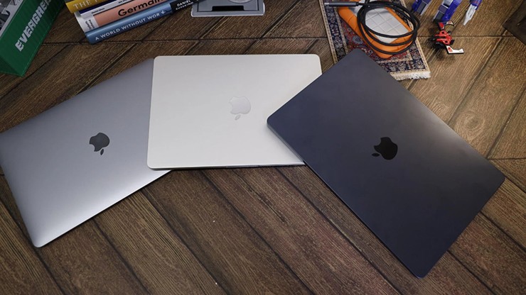 Các bên thứ ba có thể bán MacBook Air với RAM 8 GB ở mức giá rẻ hơn.