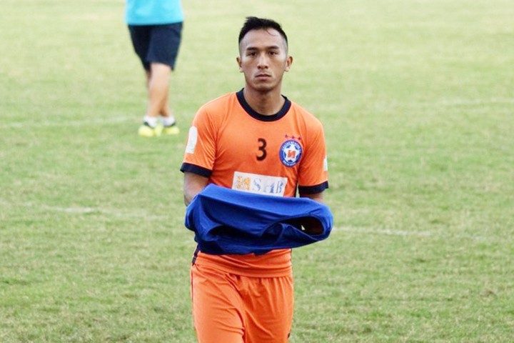 Nhiều câu lạc bộ V.League từng điêu đứng vì phải bồi thường cho ngoại binh.