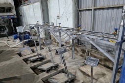 An ninh - Xã hội - Phát hiện tổng kho khí cười, có cả xe bồn dung tích 22.000 lít