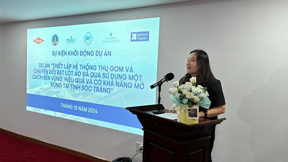 Bà Mai Hà Thanh Uyên, Giám đốc Phát triển Bền vững của Dow tại Đông Nam Á phát biểu khai mạc sự kiện