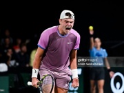 Thể thao - Hấp dẫn tennis Paris Masters ngày 3: &quot;Kẻ đóng thế&quot; Sinner gây sốc, Rune thắng dễ