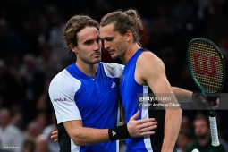 Thể thao - Video tennis Zverev - Tsitsipas: Chiến thắng chớp nhoáng, ghi danh bán kết (Paris Masters)