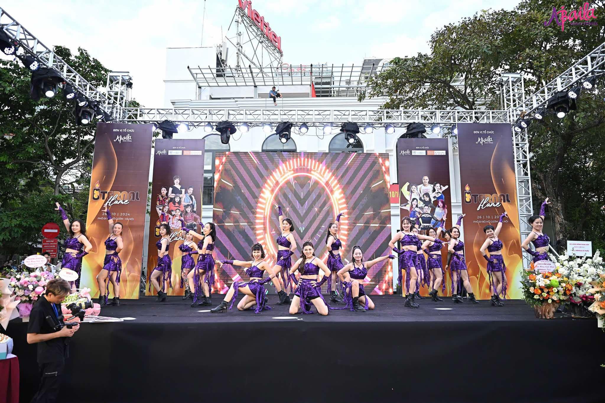 Bữa tiệc Zumba đặc sắc trên phố đi bộ kỷ niệm Abaila Dance Fitness tròn 6 tuổi - 8